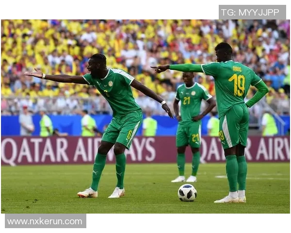 克鲁伊维特与巴西足球传奇对决的历史回顾与精彩瞬间分析